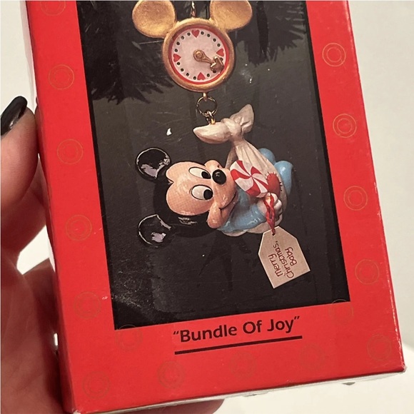 VINTAGE Mickey Mouse “Bundle of Joy” Enesco Treasury of Christmas Ornament 1990s - Picture 14 of 16